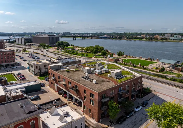 110-19th-street-301-rock-island-il-61201/hzid_93e7a5f8