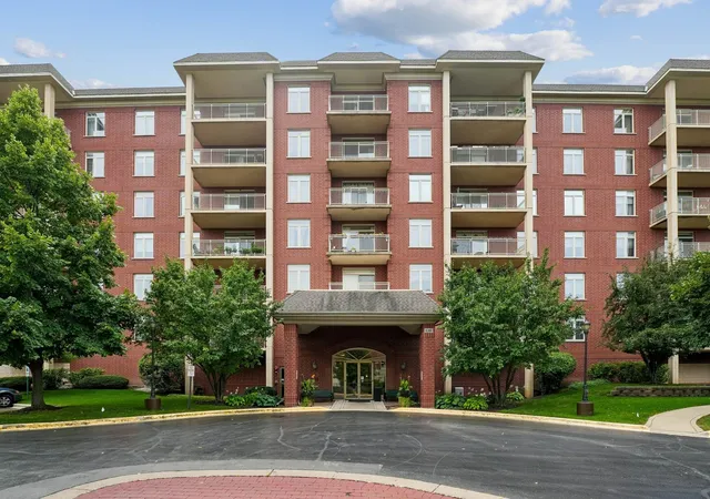 8300-callie-ave-408-morton-grove-il-60053/hzid_b55561ac