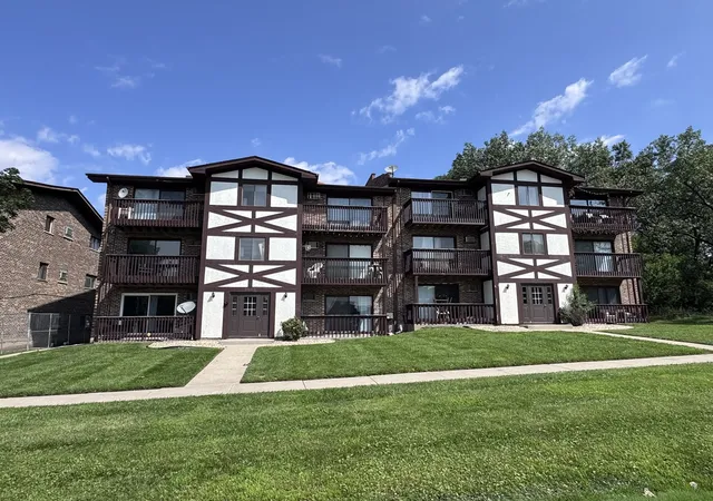 3642-w-119th-street-103-alsip-il-60803/hzid_850374b1