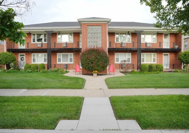 1427-homestead-rd-e-la-grange-park-il-60526/hzid_3e9a89a9