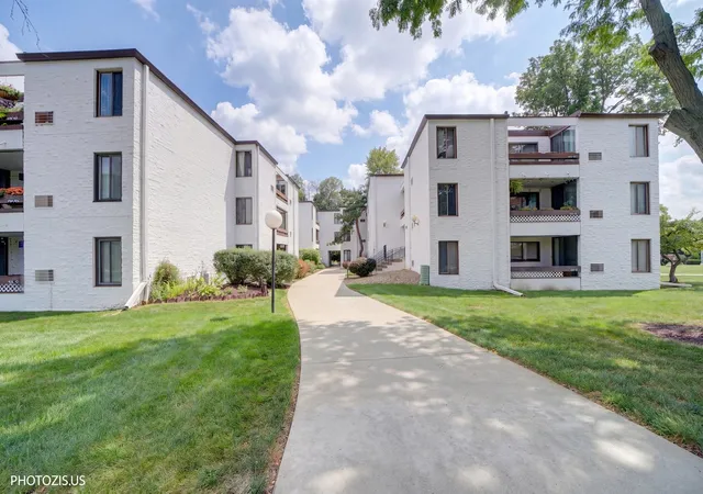 322-w-miner-st-2a-arlington-heights-il-60005/hzid_e2fd6931