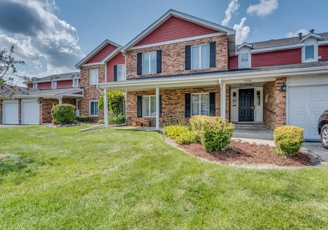 7236-cottonwood-ct-b-willowbrook-il-60527/hzid_2eea3950