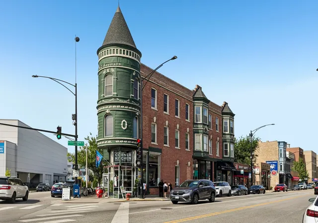 2202-n-clybourn-ave-3-chicago-il-60614/hzid_9882bd84