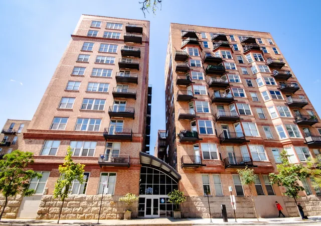 500-s-clinton-st-632-chicago-il-60607/hzid_eacbdb23