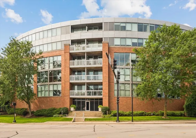 1228-emerson-st-603-evanston-il-60201/hzid_dea65415