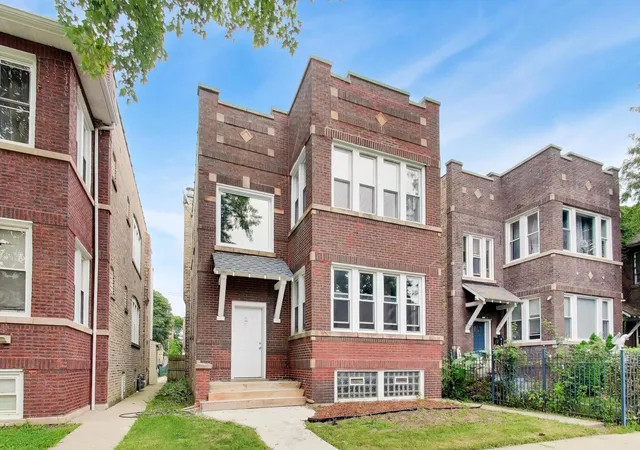 1051-n-massasoit-ave-chicago-il-60651/hzid_35f04d7e