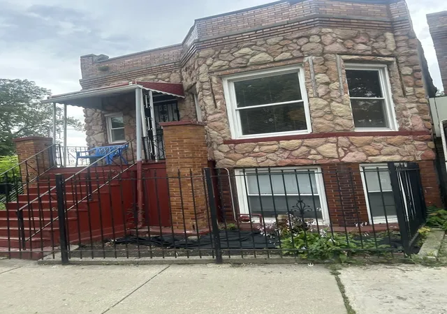 4041-w-5th-avenue-chicago-il-60624/hzid_ee90e786