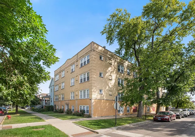 3224-w-berteau-ave-3-chicago-il-60618/hzid_ff55f724