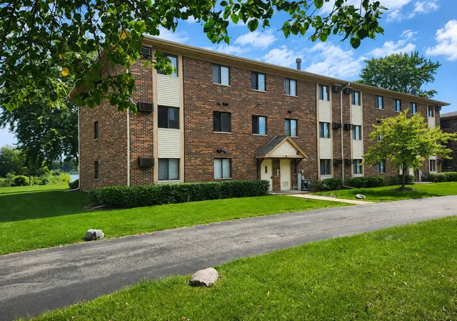 4-parkside-ct-3-vernon-hills-il-60061/hzid_42af5e6c