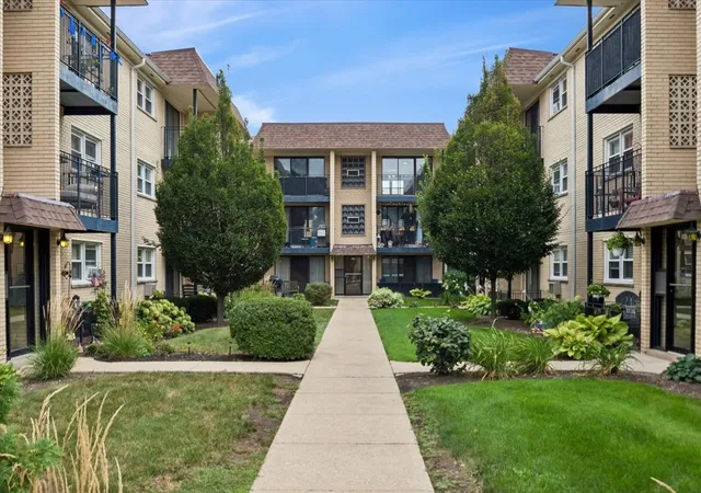 6551-n-harlem-ave-3s-chicago-il-60631/hzid_6337338f