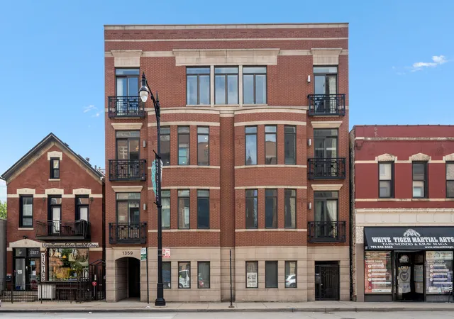 1359-w-fullerton-ave-3e-chicago-il-60614/hzid_d1f57ba0