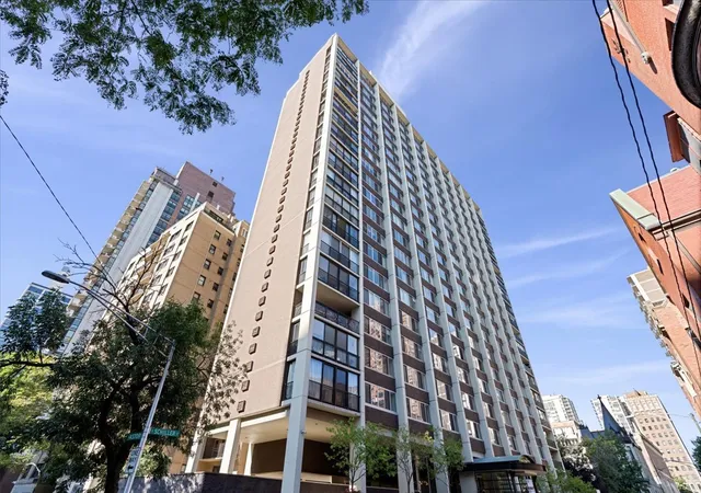 1-e-schiller-st-16c-chicago-il-60610/hzid_ec277108