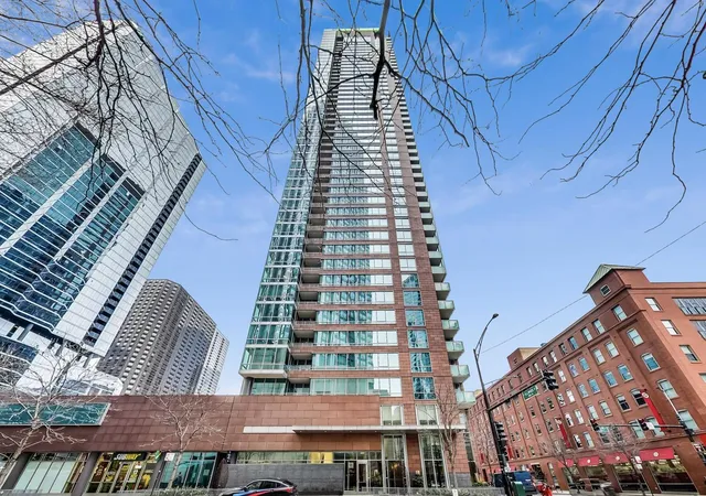 505-n-mcclurg-ct-4505-chicago-il-60611/hzid_3b037c7d