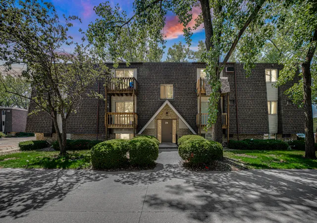 214-madison-st-2b-joliet-il-60435/hzid_e1136508