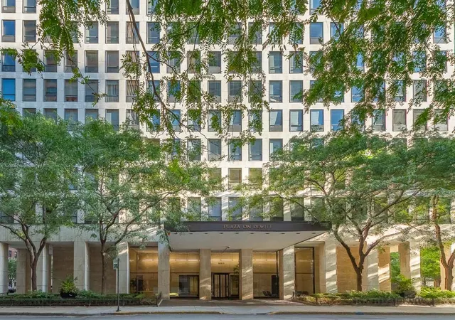 260-e-chestnut-st-3902-chicago-il-60611/hzid_43d5e1aa