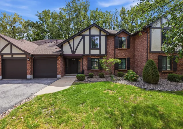 8215-willow-dr-46d-palos-hills-il-60465/hzid_30a2c415