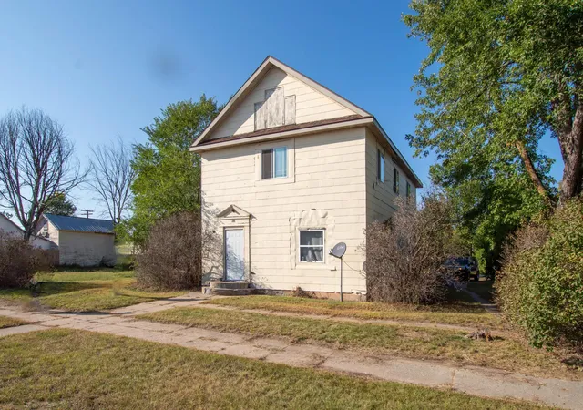 423-1st-street-nw-cass-lake-mn-56633/hzid_2a6b4ff4