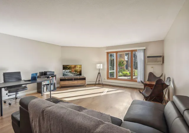 4350-brookside-ct-114-edina-mn-55436/hzid_3b35f602