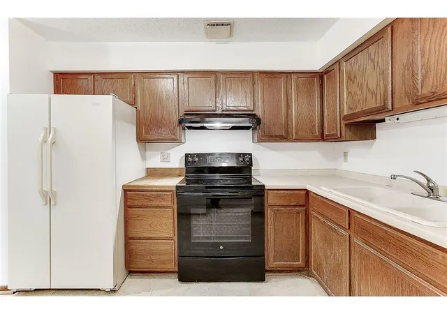 1000-41st-avenue-ne-204-minneapolis-mn-55421/hzid_9d0f3d90