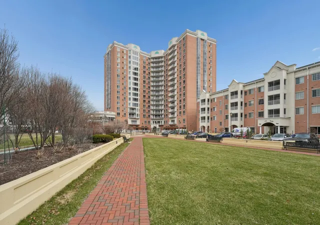 6600-lyndale-ave-s-402-minneapolis-mn-55423/hzid_d9093ebf