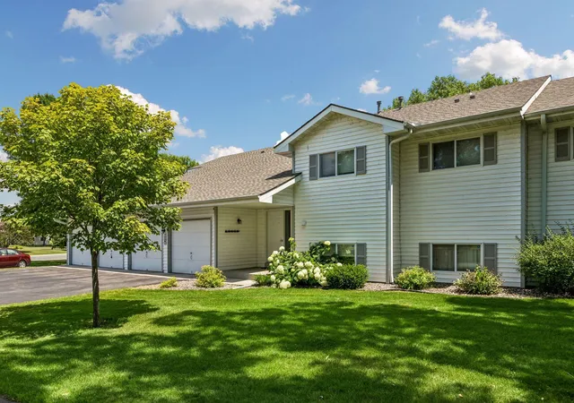 6210-magda-dr-a-maple-grove-mn-55369/hzid_89414cee