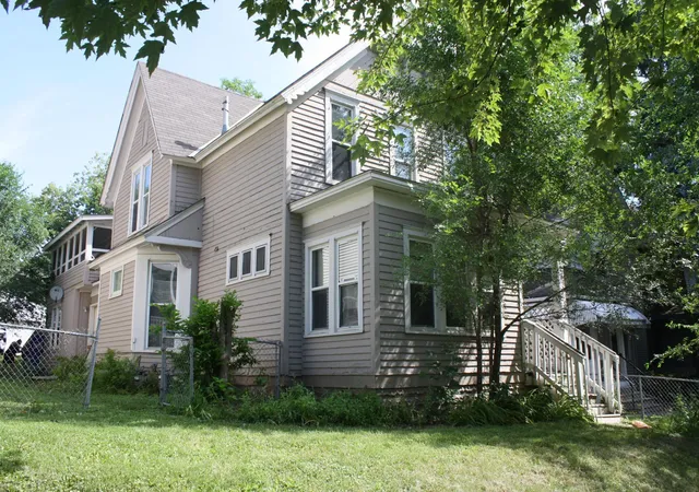 833-3rd-street-e-saint-paul-mn-55106/hzid_173b9e35