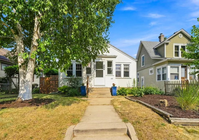 2841-36th-avenue-s-minneapolis-mn-55406/hzid_76ced693