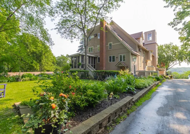 240-oak-st-w-240-stillwater-mn-55082/hzid_51d4530b
