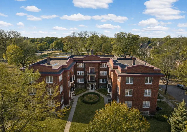 127-lexington-pkwy-s-6-saint-paul-mn-55105/hzid_cab42993