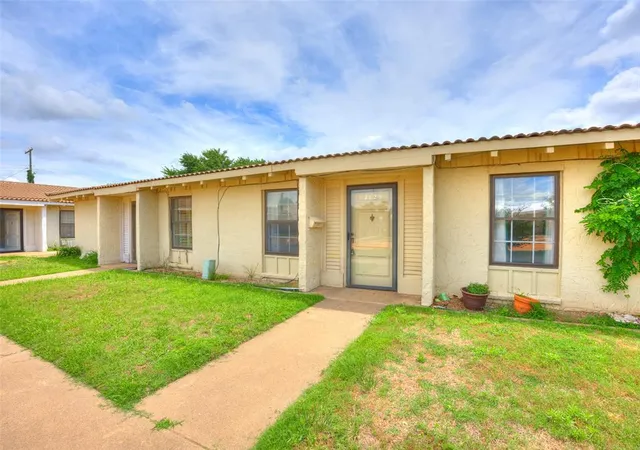 7123-nw-16th-street-oklahoma-city-ok-73127/hzid_725f6dd4
