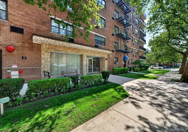 153-25-88th-street-1k-new-york-ny-11414/hzid_c121d875