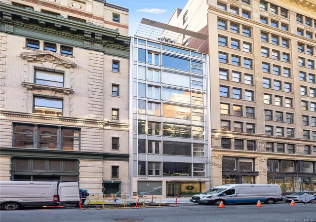 116-w-22nd-street-3-new-york-ny-10011/hzid_bbb44f96