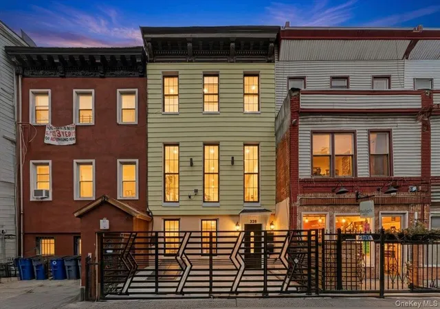 326-malcolm-x-blvd-brooklyn-ny-11233/hzid_7bee5a89