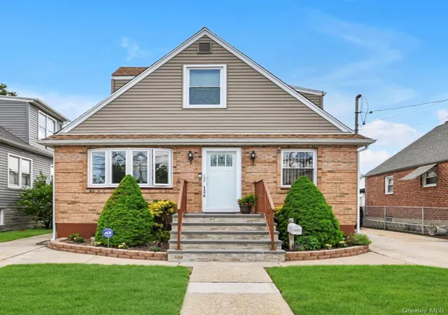 126-roeckel-ave-valley-stream-ny-11580/hzid_98c0eb7f