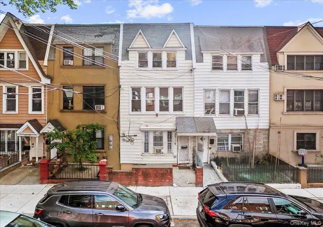 3716-68th-street-new-york-ny-11377/hzid_107b7393