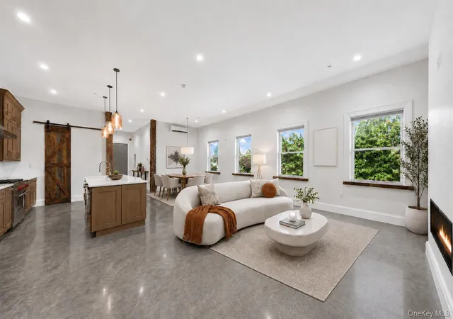 226-main-st-402-beacon-ny-12508/hzid_c97ede7f