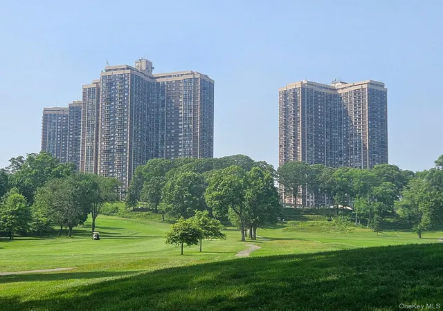 26910-grand-central-pkwy-28g-new-york-ny-11005/hzid_76f58c9b