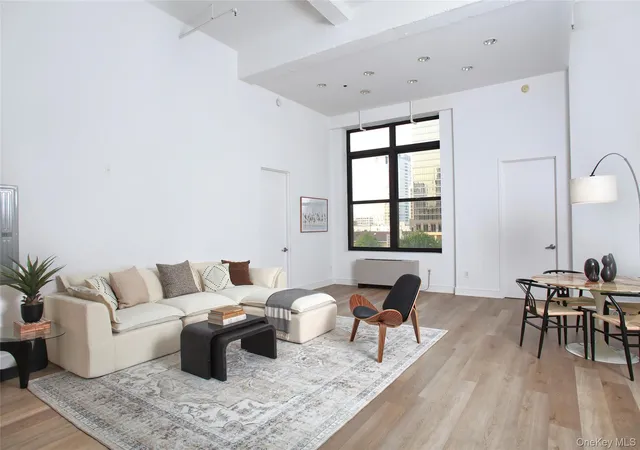 25-leroy-pl-415-new-rochelle-ny-10805/hzid_8d7781f6