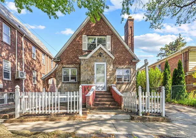 140-50-quince-ave-new-york-ny-11355/hzid_1099cc53