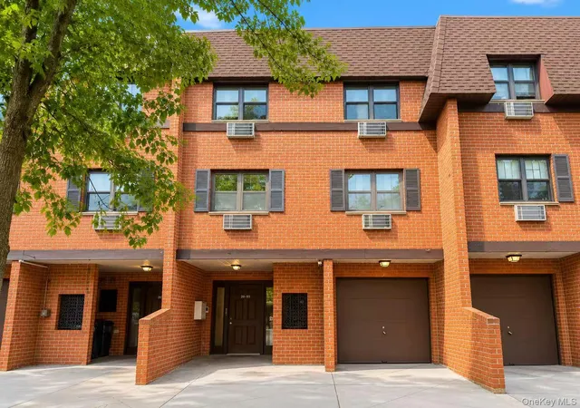 219-36-64th-avenue-36a-oakland-gardens-ny-11364/hzid_8b3f8e98
