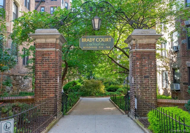 756-brady-ave-609-new-york-ny-10462/hzid_7862f610