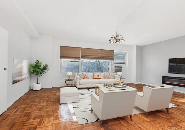 8-fordham-hl-oval-3d-new-york-ny-10468/hzid_ecda11fa