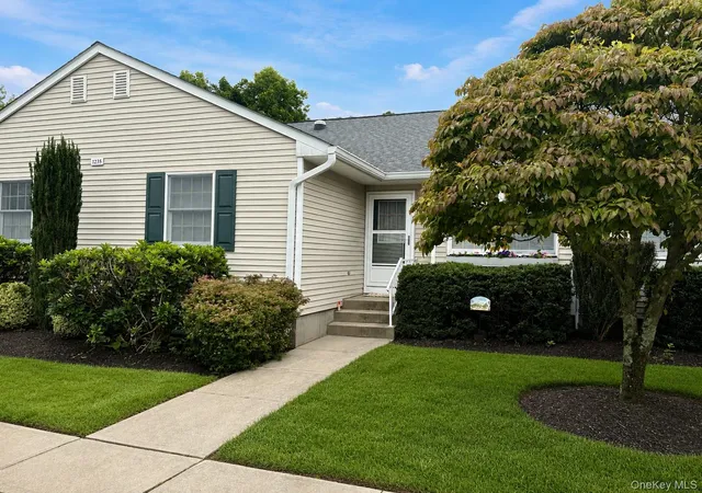 1235-calebs-way-g25-southold-ny-11944/hzid_267e08fa