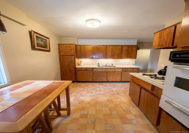 89-15-parsons-blvd-4g-new-york-ny-11432/hzid_c7ce8606