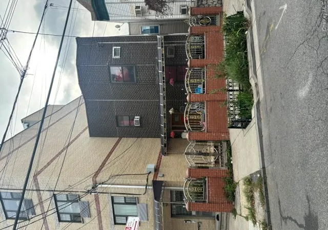 1557-glover-st-new-york-ny-10462/hzid_749aa11a
