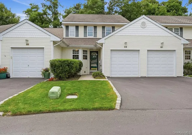 90-mulberry-comn-riverhead-ny-11901/hzid_12eea850