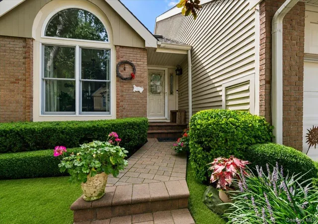 53-willow-ridge-dr-smithtown-ny-11787/hzid_00a326a6