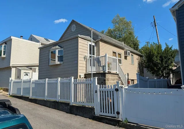 155d-edgewater-park-155d-new-york-ny-10465/hzid_b8a96d6c