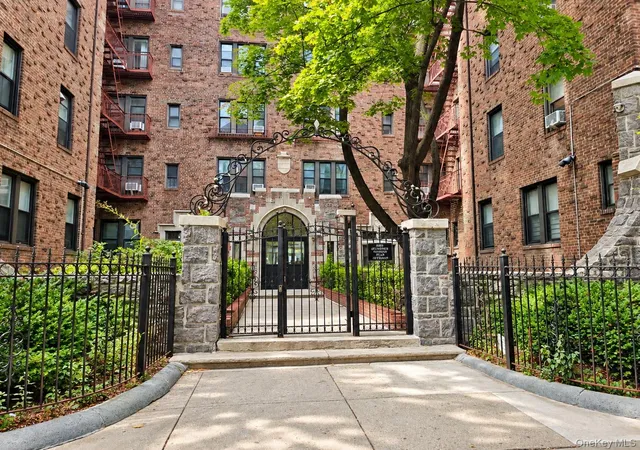 9205-whitney-ave-27-new-york-ny-11373/hzid_1eb841d8