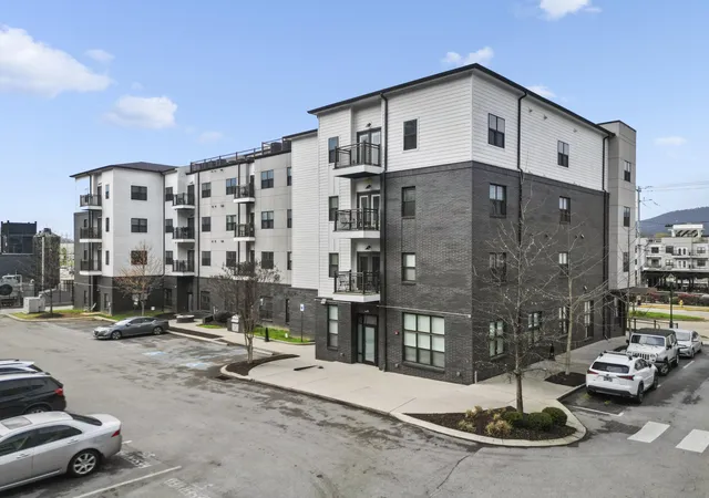 804-riverfront-pkwy-302-chattanooga-tn-37402/hzid_e358c4fb